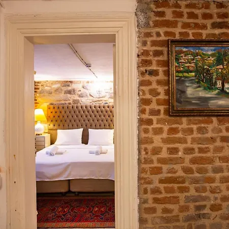 Mansion With Lemon Tree Apartamento